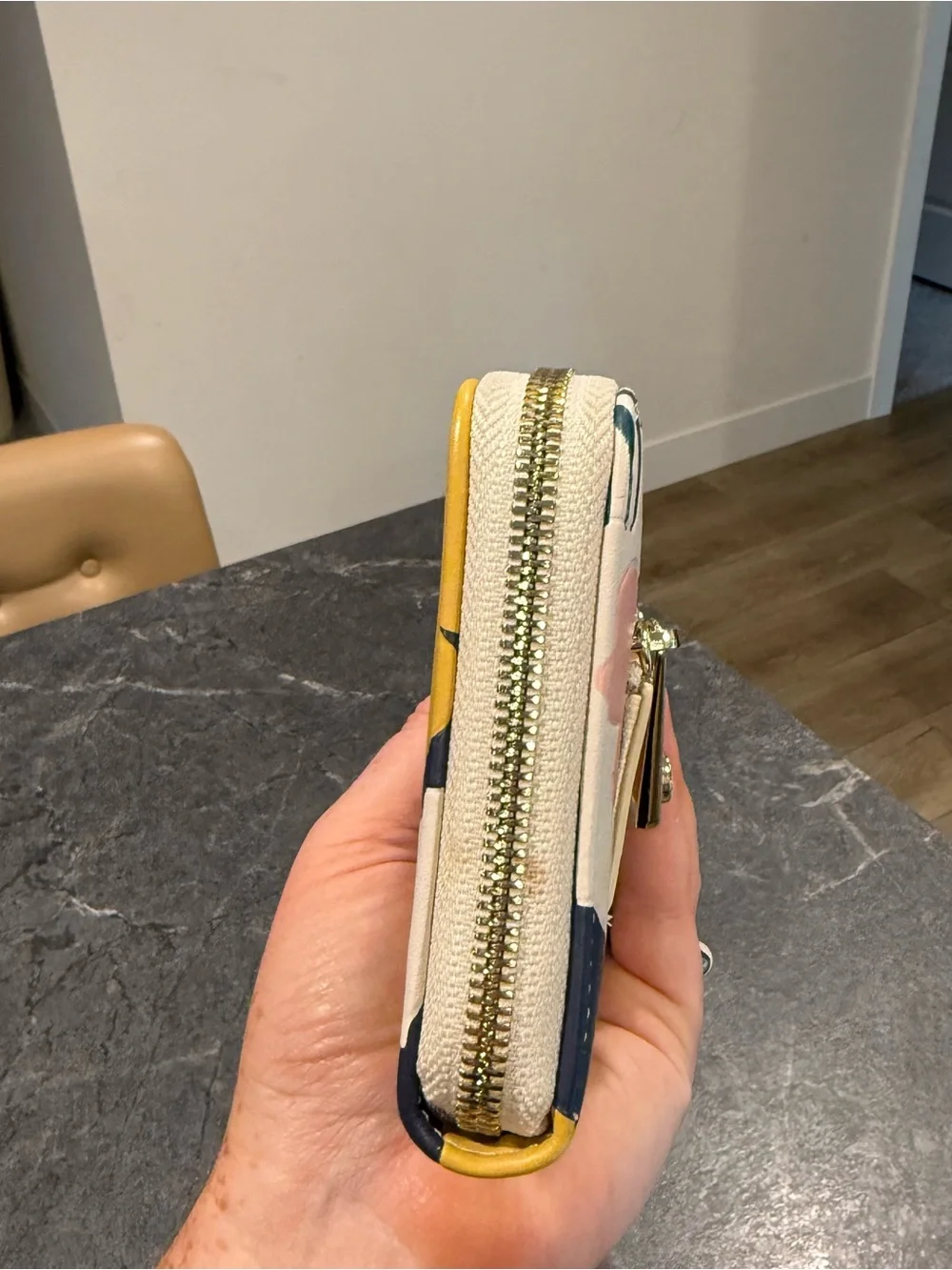 Spartina 449 floral white wallet wristlet blue pink yellow